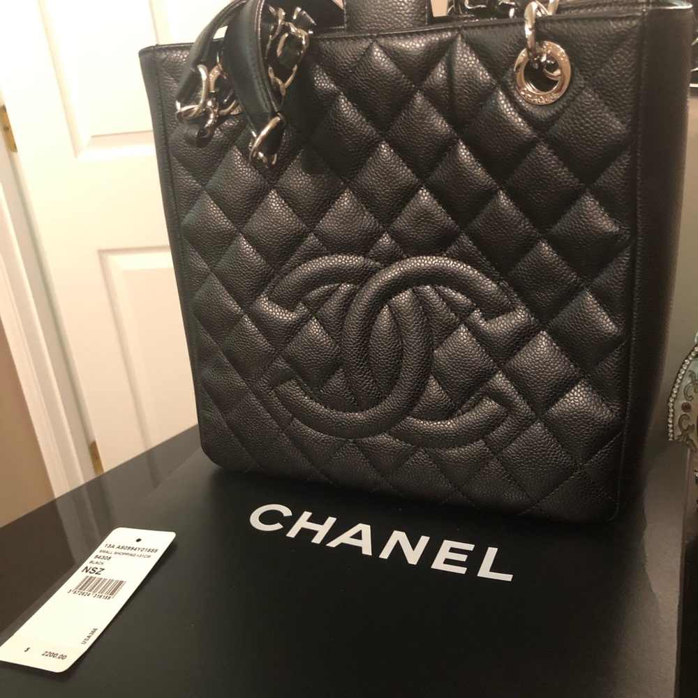 Brand new Chanel caviar tote